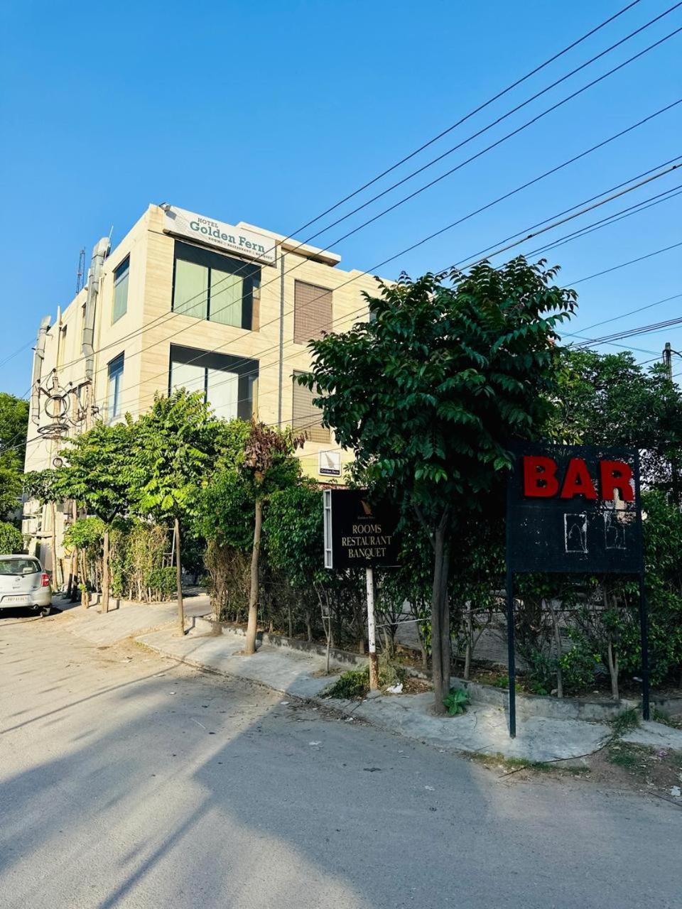 Hotel Golden Fern Patiāla Exterior photo